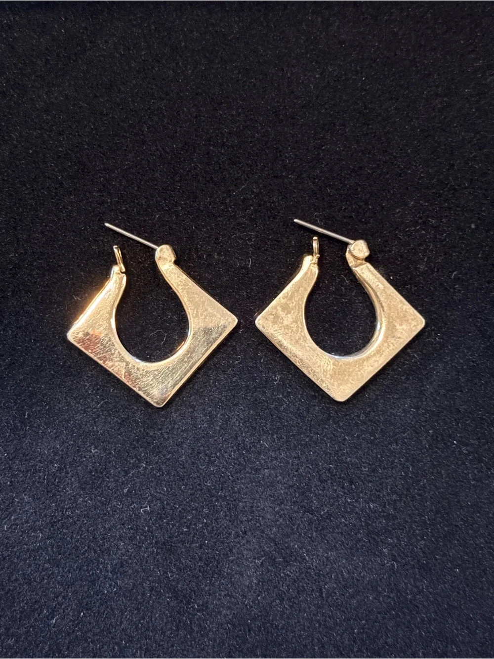 Gold Geometric Square Hoop Earrings - Classic Women's Jewelry